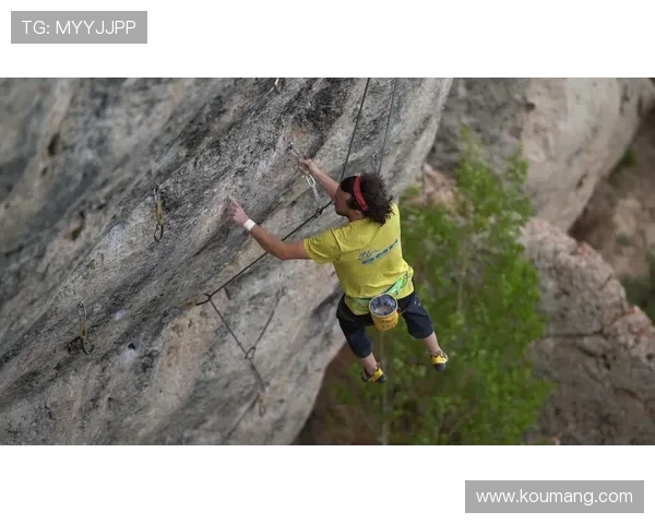 南京攀岩队战术深度解析与其他队伍的对比研究